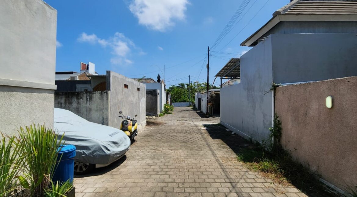 WhatsApp Image 2025-05-17 at 09.58.21