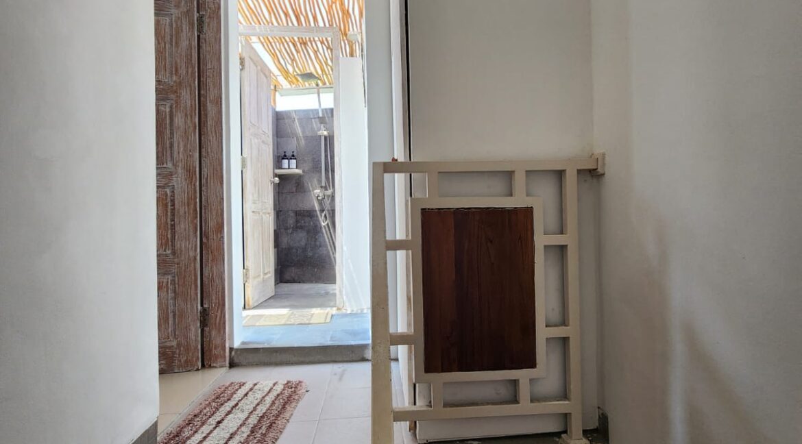 WhatsApp Image 2025-05-17 at 09.58.23 (2)