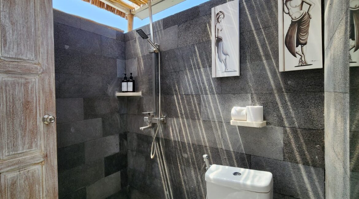 WhatsApp Image 2025-05-17 at 09.58.24 (2)