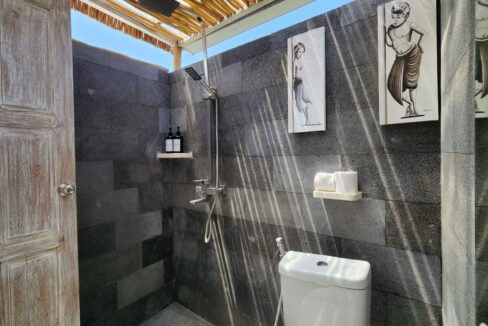 WhatsApp Image 2025-05-17 at 09.58.24 (2)