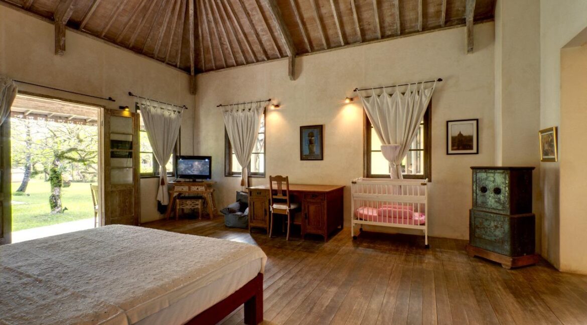 WhatsApp Image 2025-08-13 at 08.34.50