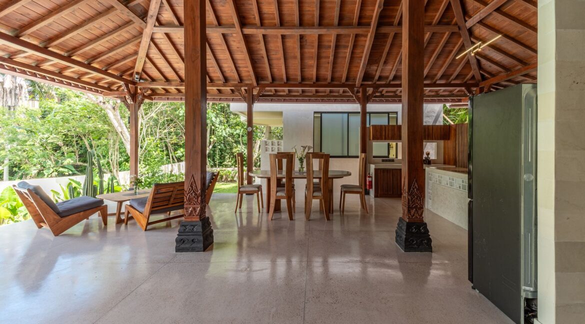 WhatsApp Image 2025-08-15 at 11.51.50 (1)