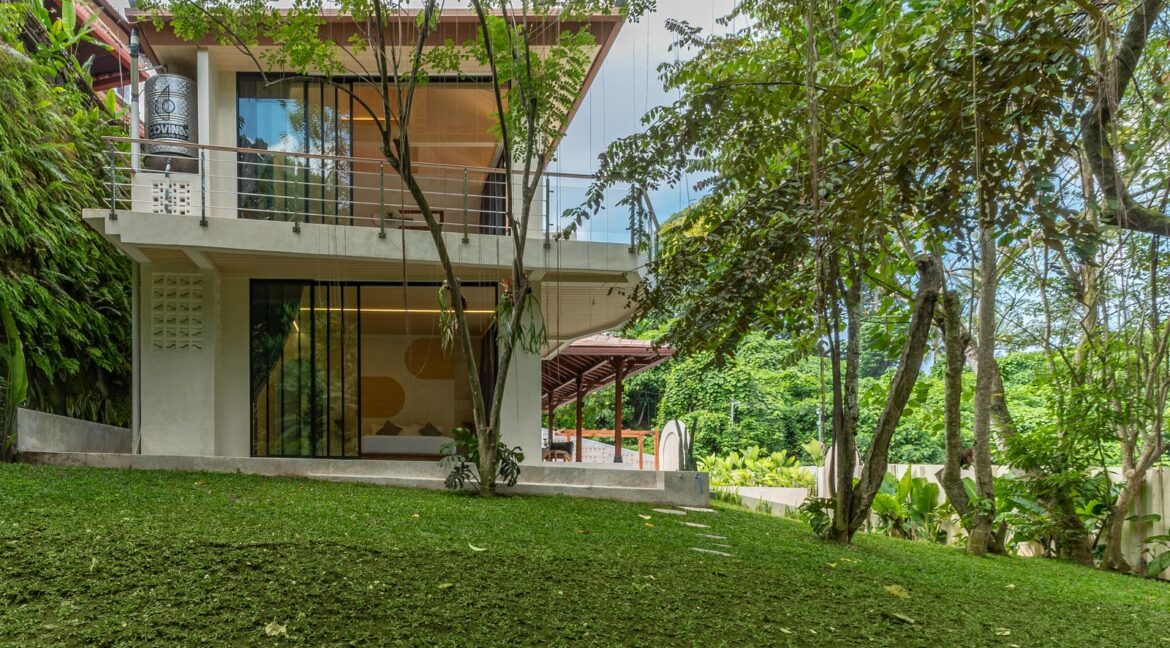 WhatsApp Image 2025-08-15 at 11.51.50 (2)