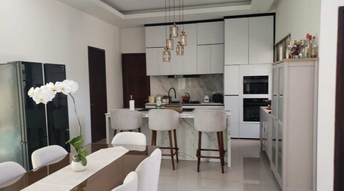 WhatsApp Image 2025-08-16 at 18.20.17 (1)