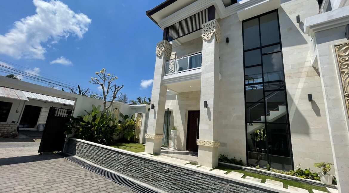 WhatsApp Image 2025-08-23 at 16.46.34 (1)