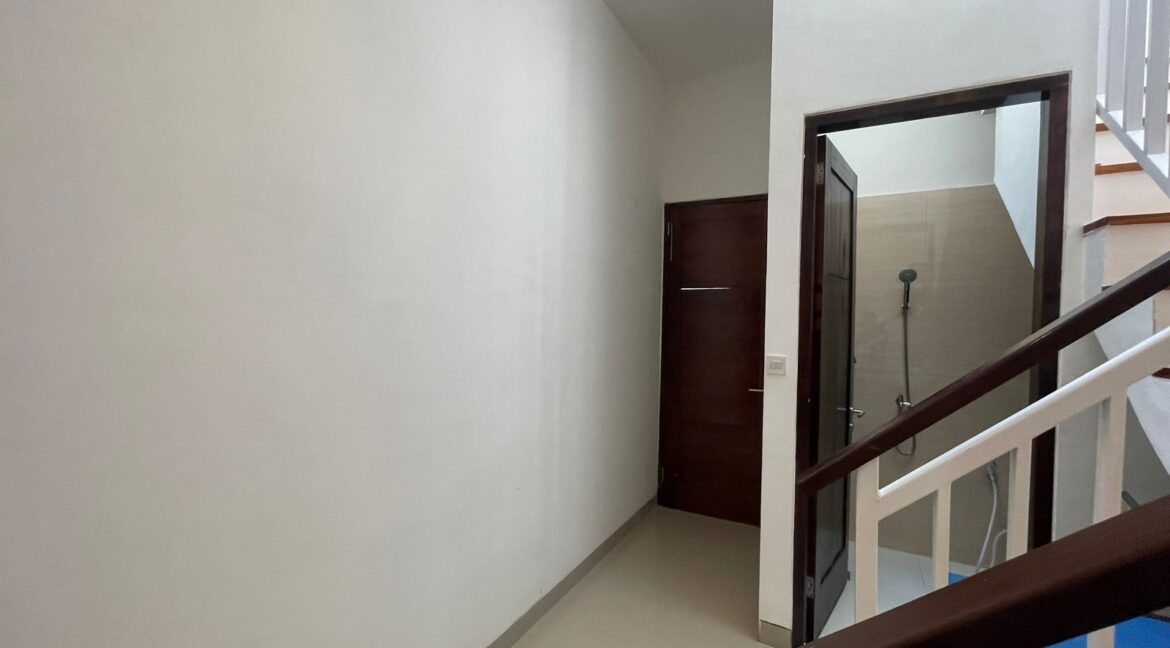 WhatsApp Image 2025-08-23 at 16.46.36 (2)