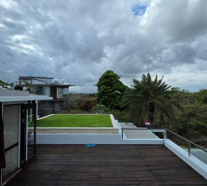 WhatsApp Image 2025-09-07 at 21.02.42 (1)