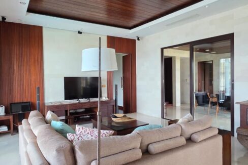 WhatsApp Image 2025-09-07 at 21.02.44 (1)