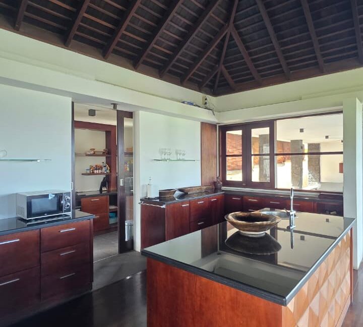 WhatsApp Image 2025-09-12 at 14.43.47 (1)