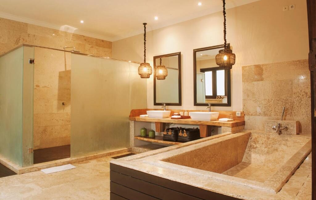 WhatsApp Image 2025-11-20 at 19.59.35 (1)