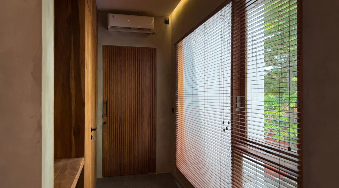 WhatsApp Image 2025-11-28 at 13.14.57