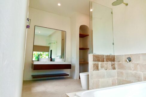 WhatsApp Image 2025-12-09 at 15.12.13