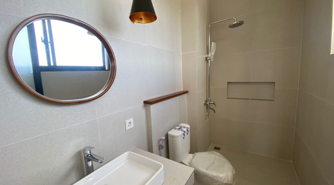 WhatsApp Image 2025-12-11 at 13.57.27