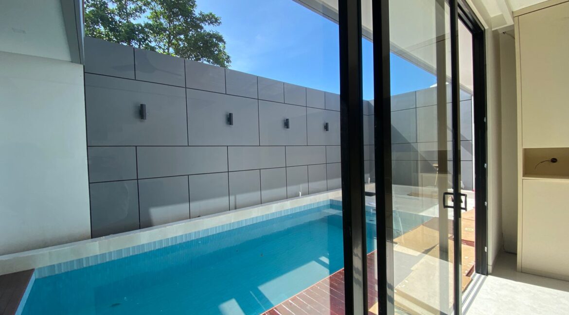 WhatsApp Image 2025-12-23 at 17.48.45