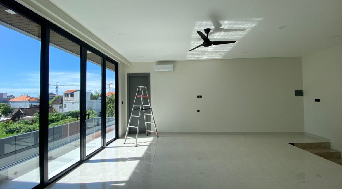 WhatsApp Image 2025-12-23 at 17.48.47