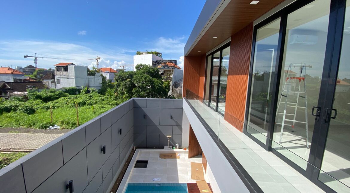 WhatsApp Image 2025-12-23 at 17.48.54