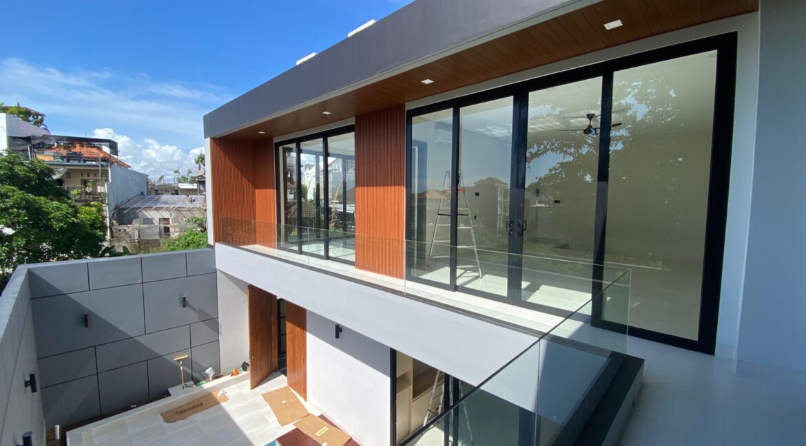 WhatsApp Image 2025-12-23 at 17.48.56