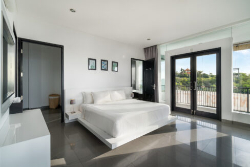 Ocean Height Bedroom A02