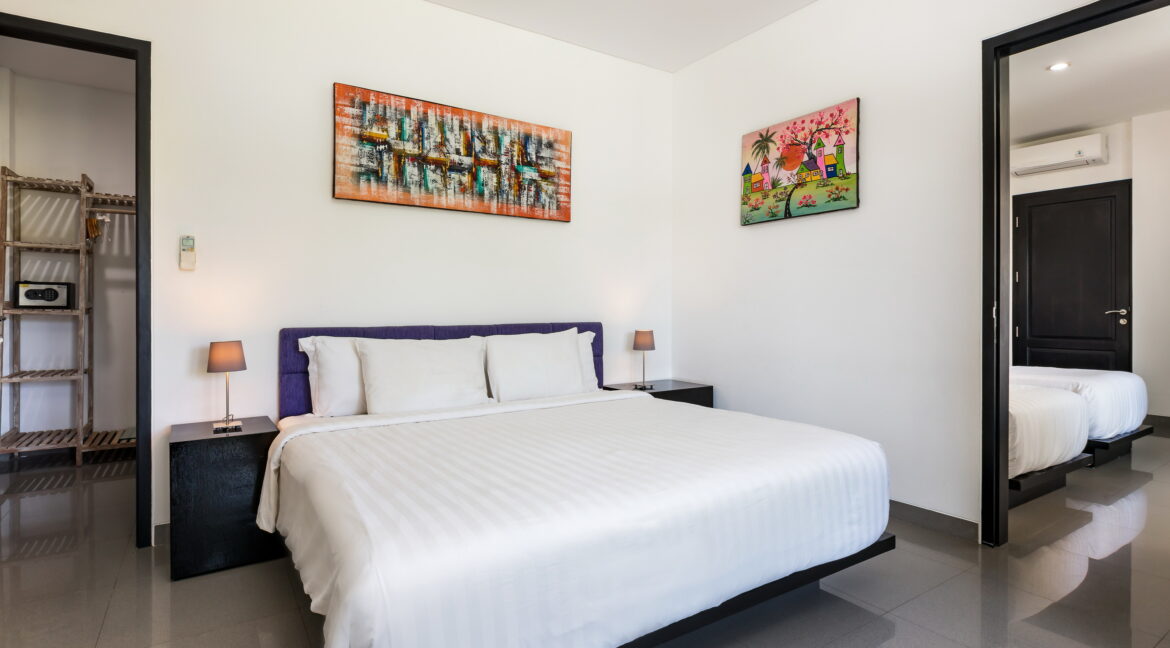 Ocean Height Bedroom E02