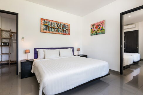 Ocean Height Bedroom E02