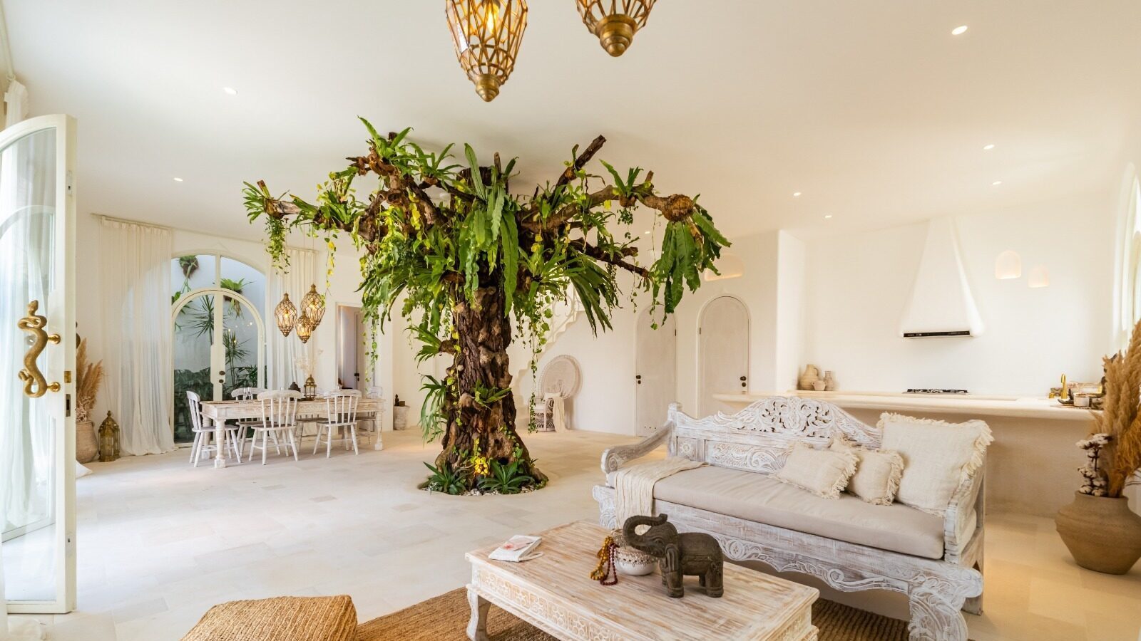 Seseh Villa | 3 Bedrooms,Ocean and Rice-Field Views.